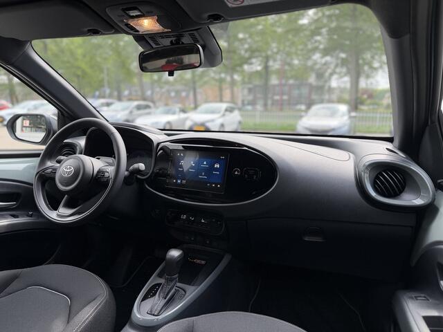 Toyota AYGO X Hybrid 115 Pulse + Easy Pack Apple/Android, Draadloze telefoonlader, Parkeersensoren