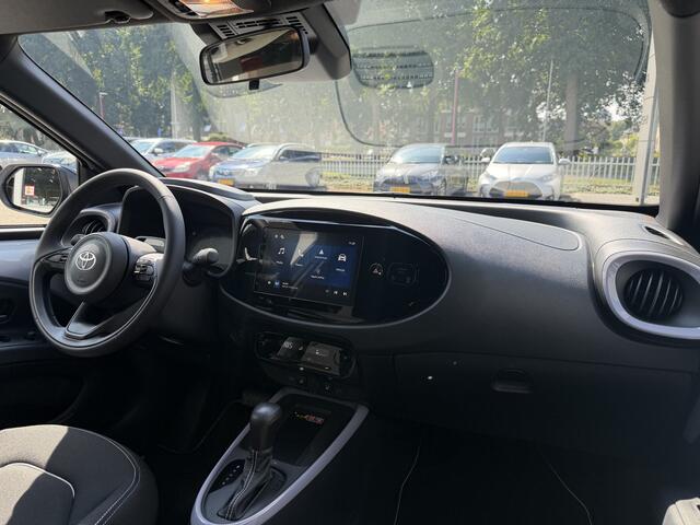 Toyota AYGO X Hybrid 115 Pulse + Easy Pack Apple/Android, Draadloze telefoonlader, Parkeersensoren