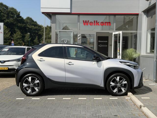 Toyota AYGO X Hybrid 115 Pulse + Easy Pack Apple/Android, Draadloze telefoonlader, Parkeersensoren