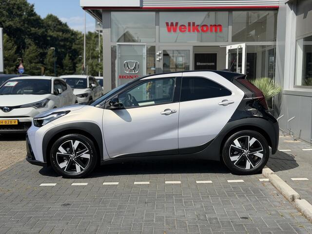 Toyota AYGO X Hybrid 115 Pulse + Easy Pack Apple/Android, Draadloze telefoonlader, Parkeersensoren