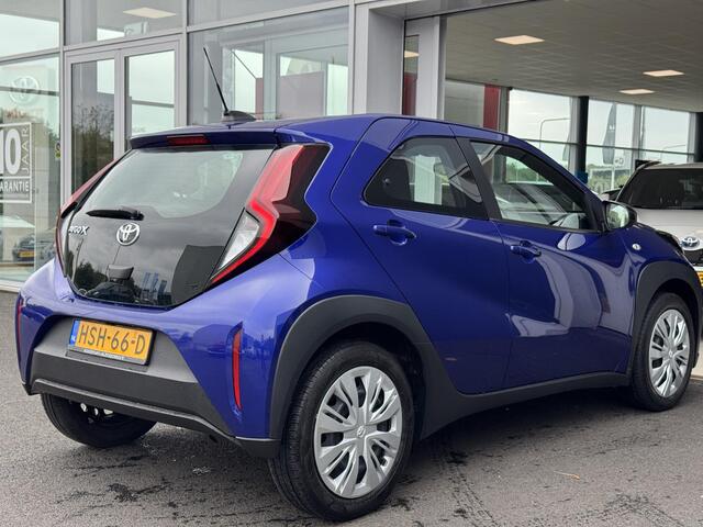 Toyota AYGO X 1.0 VVT-i MT Play | Cruise Control | Achteruitrijcamera | Airco
