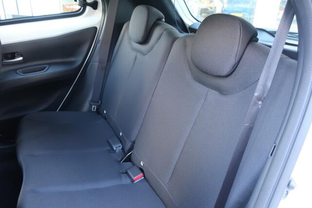 Toyota AYGO 1.0 VVT-i, Adaptieve Cruise, All-Seasons, Airco, CarPlay/Android, Camera etc.