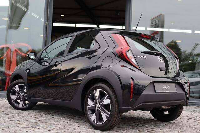 Toyota AYGO X Hybrid 115 play Go Pack, LM velgen Nieuw en DIRECT leverbaar met €1.750 inruilvoordeel!!