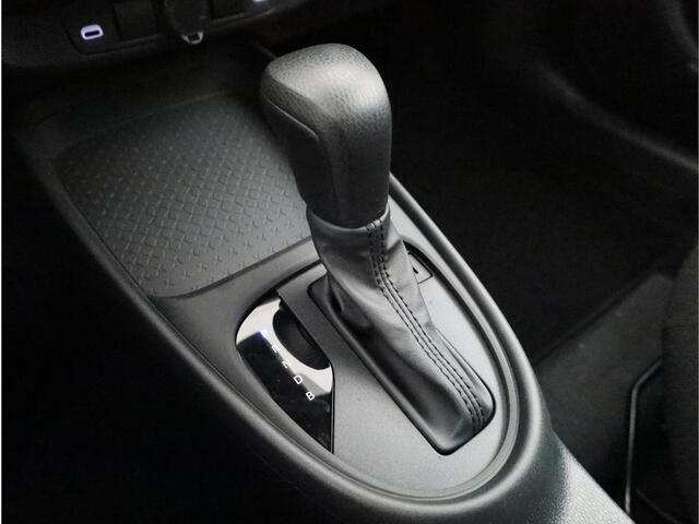 Toyota AYGO X Hybrid 115 play
