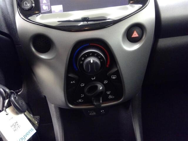Toyota AYGO 1.0 VVT-i x-play, 1e eig! Camera! Carplay! VERWACHT!