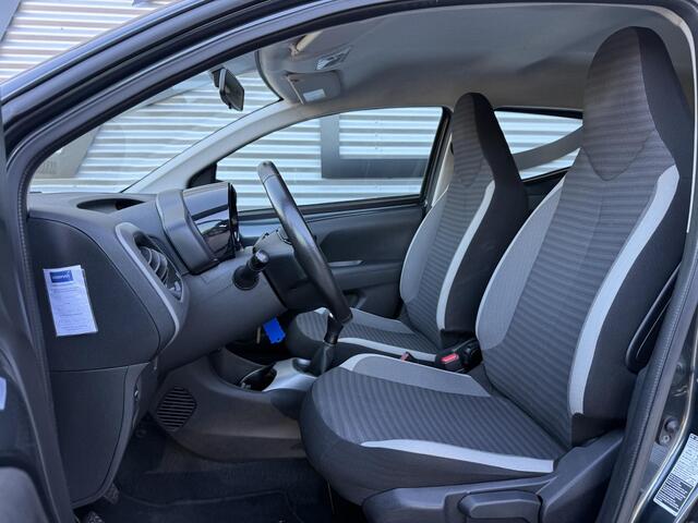 Toyota AYGO 1.0 VVT-i x-play Camera|Airco|Cruise|Elek ramen|N.A.P|APK tot 04-2027