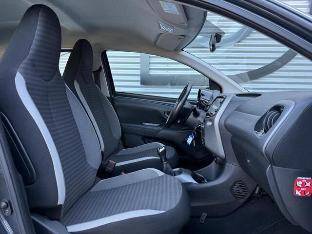 Toyota AYGO 1.0 VVT-i x-play Camera|Airco|Cruise|Elek ramen|N.A.P|APK tot 04-2027