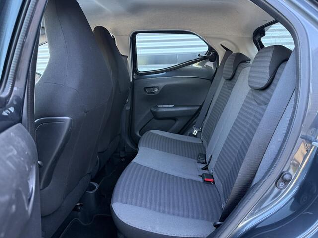 Toyota AYGO 1.0 VVT-i x-play Camera|Airco|Cruise|Elek ramen|N.A.P|APK tot 04-2027