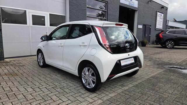 Toyota AYGO 1.0 VVT-i x-play | AIRCO | Android/CarPlay | LED | CAMERA | DEALER ONDERHOUDEN