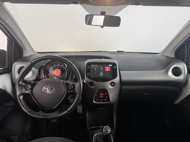 Toyota AYGO 1.0 VVT-i x-joy | LM Velgen | Apple CarPlay | Climate Control |