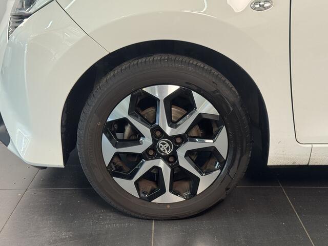 Toyota AYGO 1.0 VVT-i x-joy | LM Velgen | Apple CarPlay | Climate Control |