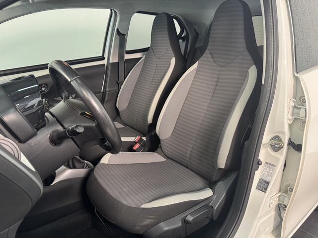 Toyota AYGO 1.0 VVT-i x-joy | LM Velgen | Apple CarPlay | Climate Control |