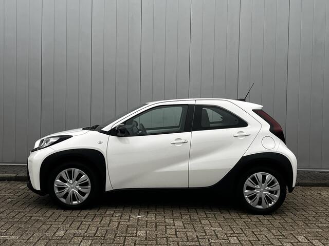 Toyota AYGO X 1.0 VVT-i MT Play Carplay Android auto NL auto Dealer onderhouden