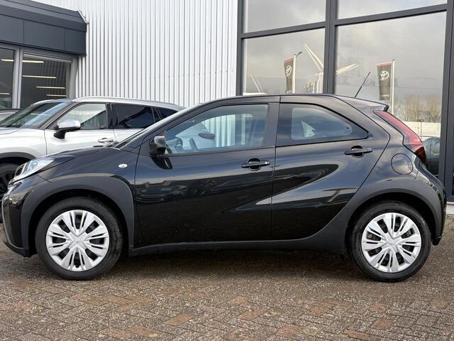 Toyota AYGO X 1.0 VVT-i MT Play