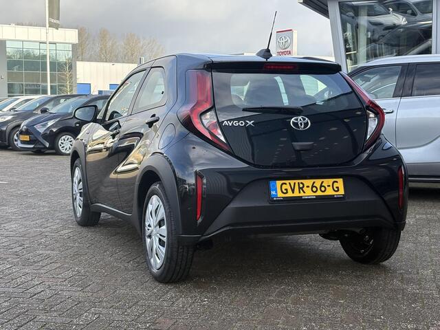 Toyota AYGO X 1.0 VVT-i MT Play