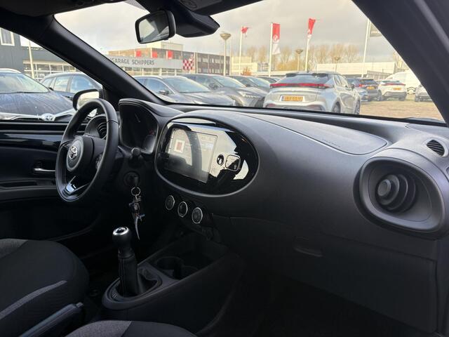 Toyota AYGO X 1.0 VVT-i MT Play