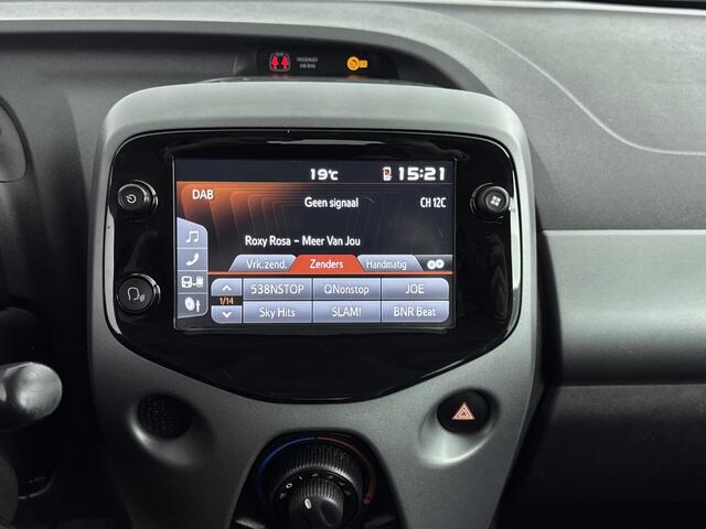 Toyota AYGO 1.0 VVT-i x-play | Parkeercamera | Apple Carplay-Android Auto | Airco | ***