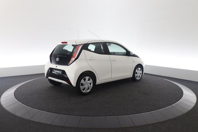 Toyota AYGO 1.0 VVT-i x-play