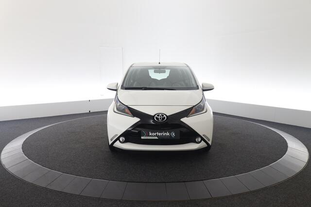 Toyota AYGO 1.0 VVT-i x-play