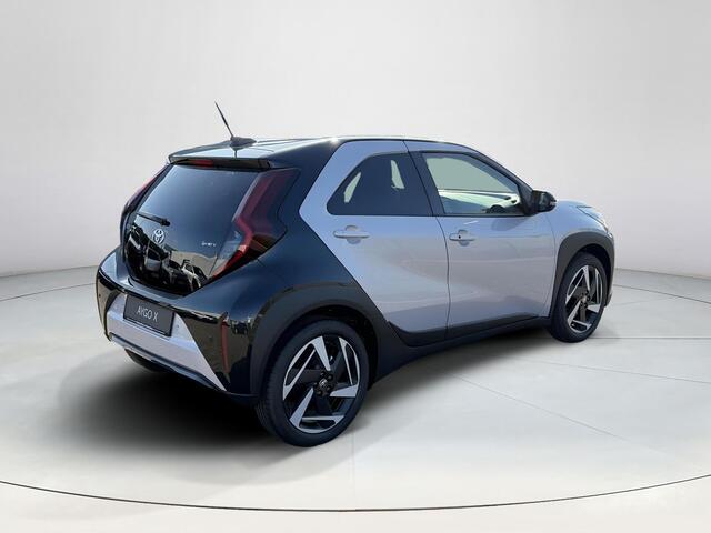 Toyota AYGO X Hybrid 115 envy