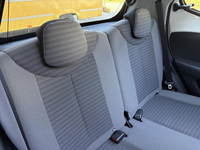 Toyota AYGO 1.0 VVT-i x-play limited