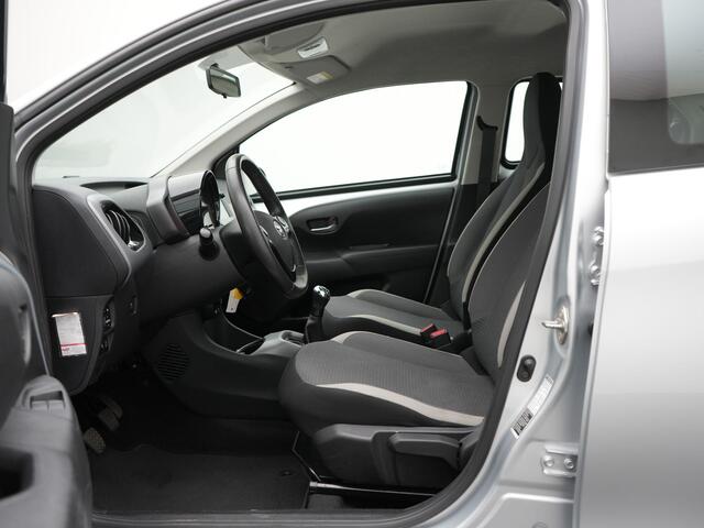 Toyota AYGO 1.0 VVT-i x-play