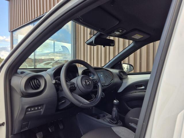 Toyota AYGO X 1.0-l-VVT-i Play | NIEUW 6km | BTW | Carplay | Camera | Stoelverw. | ACC