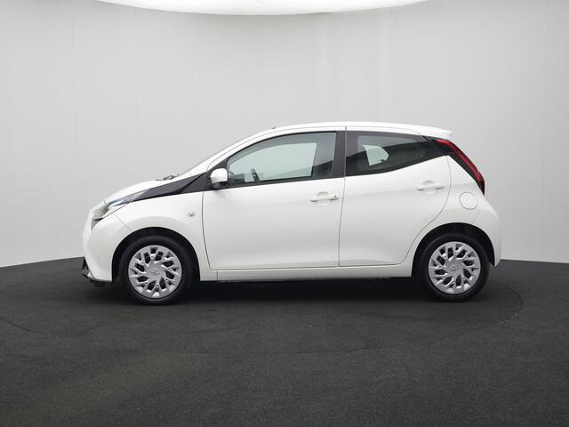 Toyota AYGO 1.0 VVT-i x-play | NL Auto | Dealer Onderhouden | Achteruitrijcamera |