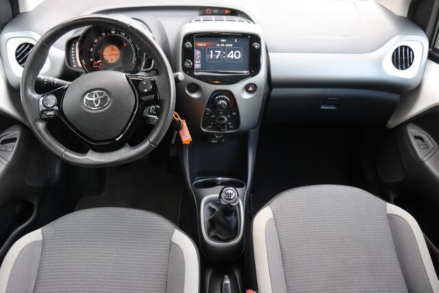 Toyota AYGO 1.0 VVT-i x-play, parkeercamera
