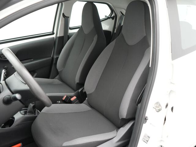 Toyota AYGO 1.0 VVT-i x | NL Auto | Dealer Onderhouden |