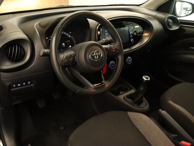 Toyota AYGO X 1.0 VVT-i MT Play - ORIGINEEL NEDERLANDSE AUTO - ACHTERUITRIJCAMERA - AIRCO - LED KOPLAMPEN - APPLE CARPLAY/ANDROID AUTO - CRUISE CONTROL ADAPTIEF - GROOTLICHT ASSISTANT
