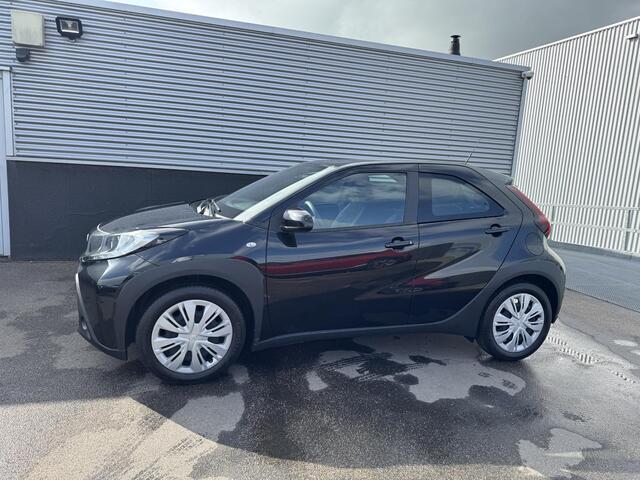 Toyota AYGO X 1.0 VVT-i MT Play Apple Carplay en/of Android auto navigatie, Achteruitrijcamera, Adaptieve cruise control, 1e eign. Nieuw geleverd, NL-auto