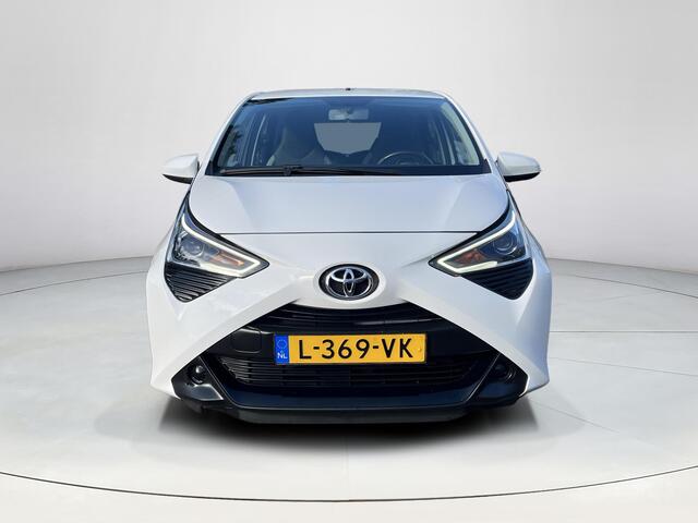 Toyota AYGO 1.0 VVT-i x-play | 5 deurs | Carplay | Parkeercamera | Navigatie |