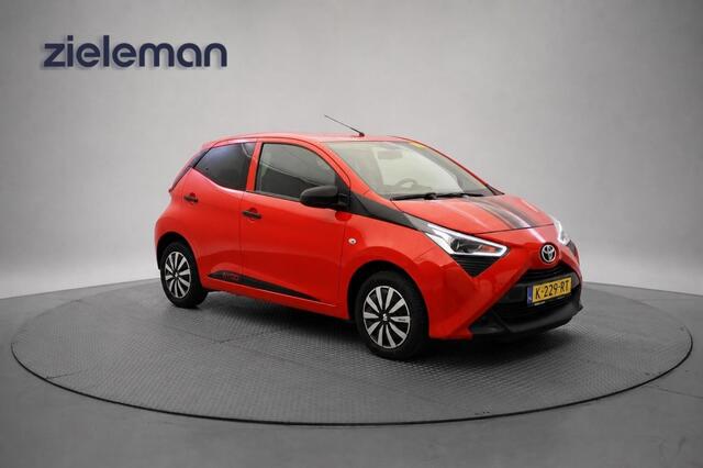 Toyota AYGO 1.0 VVT-I X-Fun Sport 5 Deurs - Airco, Multifunctioneel stuur, Bluetooth