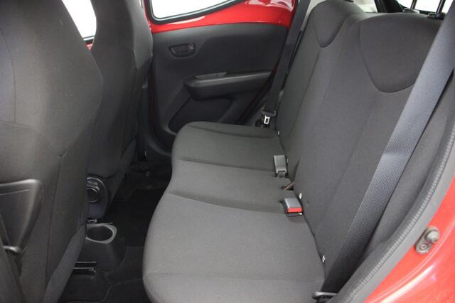 Toyota AYGO 1.0 VVT-I X-Fun Sport 5 Deurs - Airco, Multifunctioneel stuur, Bluetooth