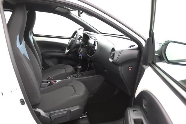 Toyota AYGO X Hybrid 115 play | Nieuwe Auto | Uit Voorraad Leverbaar | €1500 Korting |