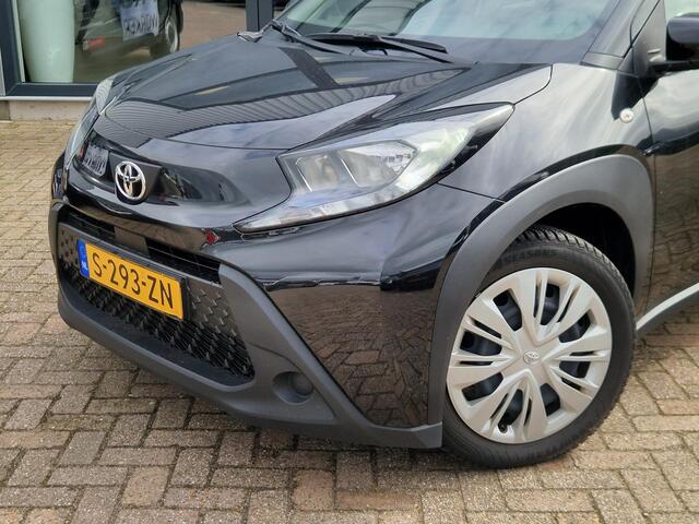 Toyota AYGO X 1.0 VVT-i MT Play