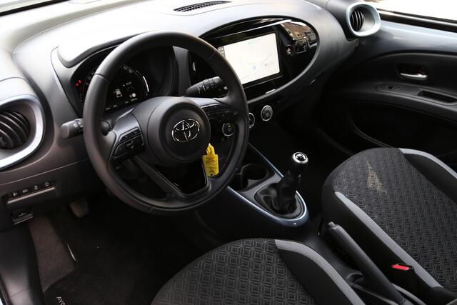 Toyota AYGO X 1.0 VVT-i MT Pulse Navi Carplay Camera ACC
