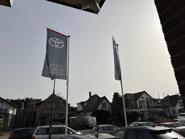Toyota AYGO X Hybrid 115 pulse stoelverwarming / keyless start / parkeersensoren voor + achter / Navigatie / Apple Carplay / Android Auto / parkeercamera / 10 jaar Toyota garantie / rijklaarprijs incl. Toyota Pechhulppas