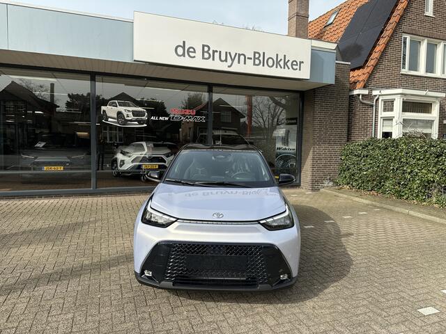 Toyota AYGO X Hybrid 115 pulse stoelverwarming / keyless start / parkeersensoren voor + achter / Navigatie / Apple Carplay / Android Auto / parkeercamera / 10 jaar Toyota garantie / rijklaarprijs incl. Toyota Pechhulppas