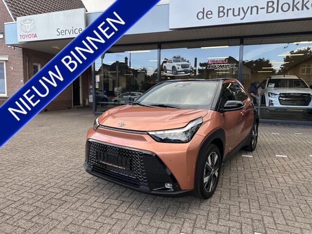 Toyota AYGO X Hybrid 115 pulse stoelverwarming / keyless start / parkeersensoren voor + achter / Navigatie / Apple Carplay / Android Auto / parkeercamera / 10 jaar Toyota garantie / rijklaarprijs incl. Toyota Pechhulppas