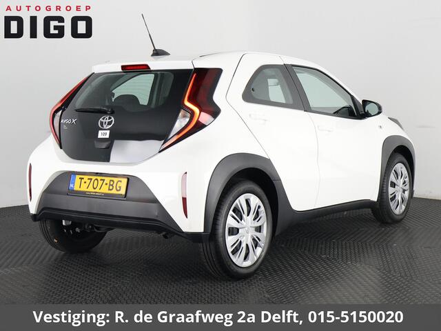 Toyota AYGO X 1.0 VVT-i MT Play | SLECHTS 5.300 KM! | Apple Carplay & AndroidAUTO | Camera | 1e eigenaar |
