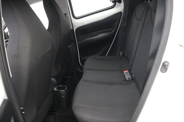 Toyota AYGO 1.0 VVT-i MT - Carplay, Adaptive Cruise, Airco