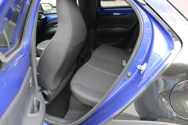 Toyota AYGO X 1.0 VVT-i S-CVT Envy Automaat, 1e Eig. Parkeersensoren en LM-Velgen