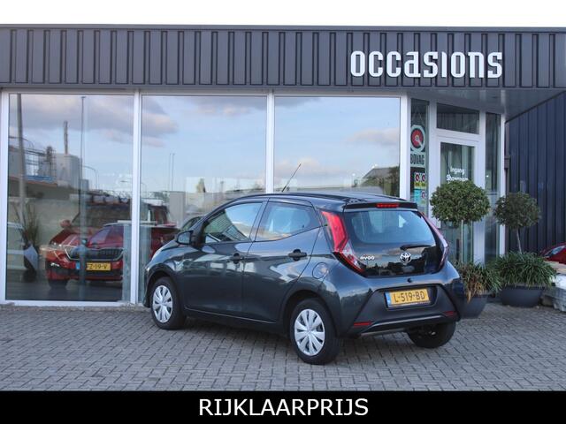 Toyota AYGO 1.0 VVT-i x-fun