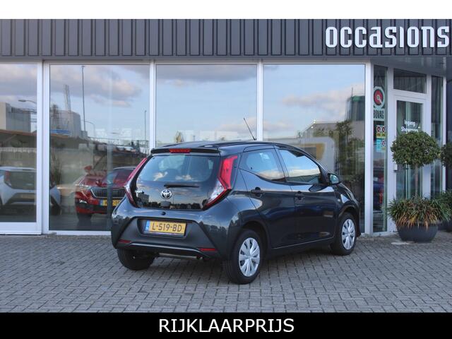 Toyota AYGO 1.0 VVT-i x-fun