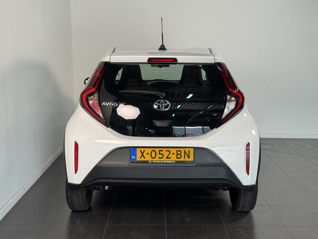 Toyota AYGO X 1.0 VVT-i MT Play | All Seasons | CarPlay | Achteruitrijcamera |