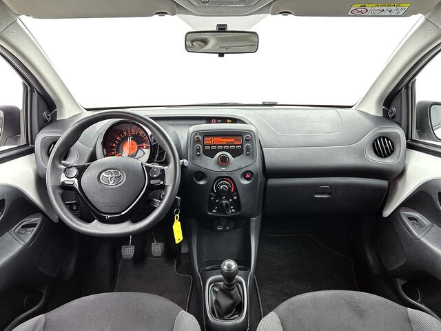 Toyota AYGO 1.0 VVT-i x-fun | BTW voertuig | Dealer onderhouden | Airco | Bluetooth | Elektrische Ramen voor |
