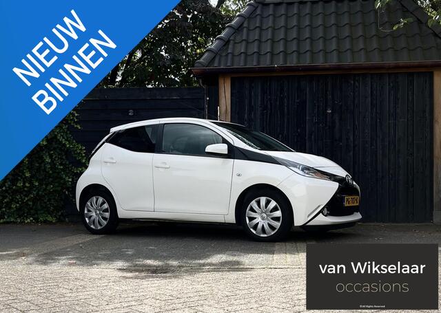 Toyota AYGO 1.0 VVT-i x-play 2017 AIRCO/PARKEERCAMERA/5-DEURS