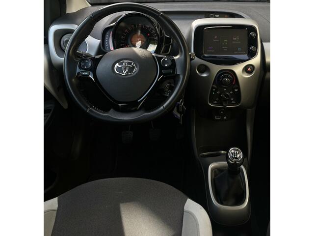 Toyota AYGO 1.0 VVT-i x-play 2017 AIRCO/PARKEERCAMERA/5-DEURS